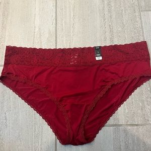 Red Lace Hipster